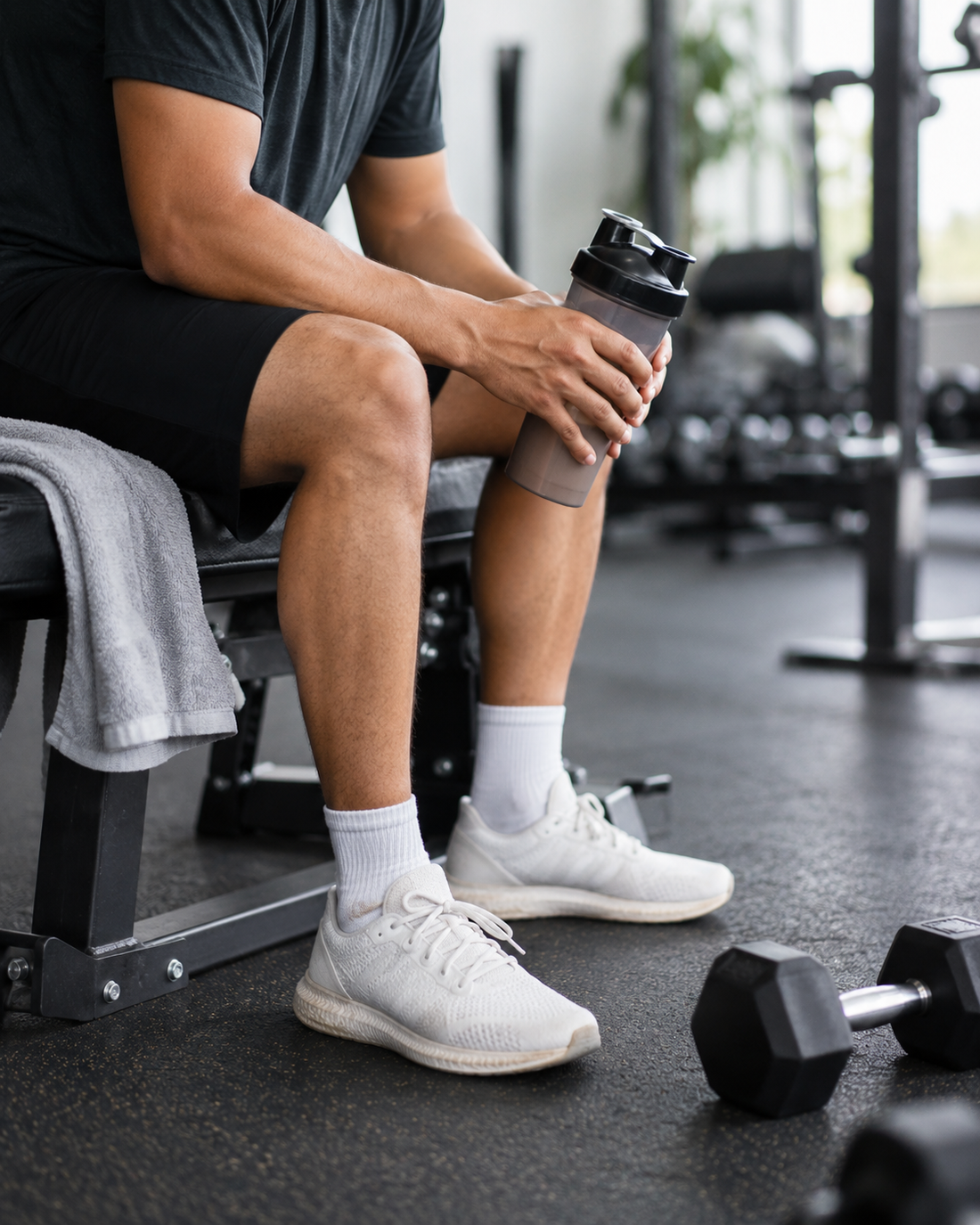 Gym routine with protein shaker